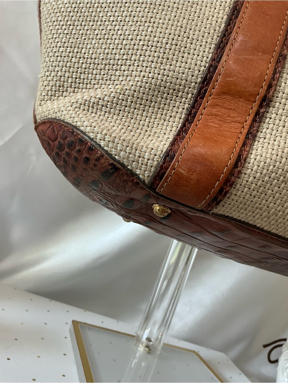 Preloved Brahmin Croc Embossed Leather Trim Raffia Canvas Gold Trim - Picture 3 of 13